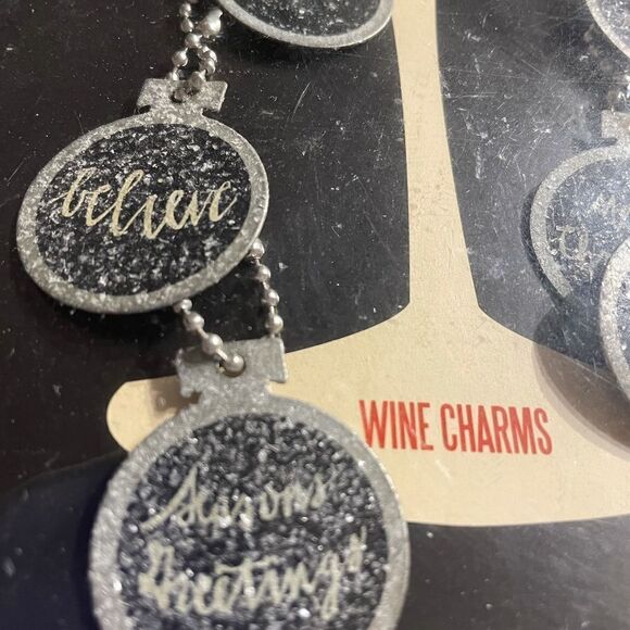 Wine Charms Set of 6 Xmas Bar Accessories Black Silver Primitives by Kathy NWT - Picture 14 of 14